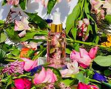 Load image into Gallery viewer, SOUL ROSE 95% Organic Hydrating Facial Spray 4 OZ.
